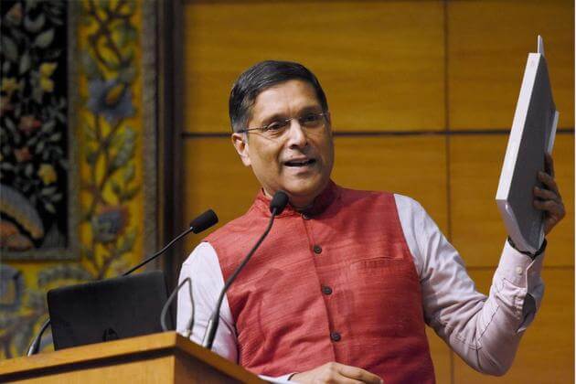 Arvind Subramanian with Economic Survey 2016-17