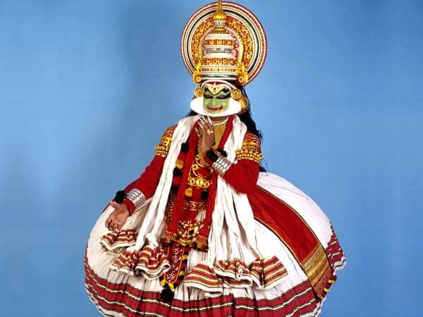 Kathakali dancers